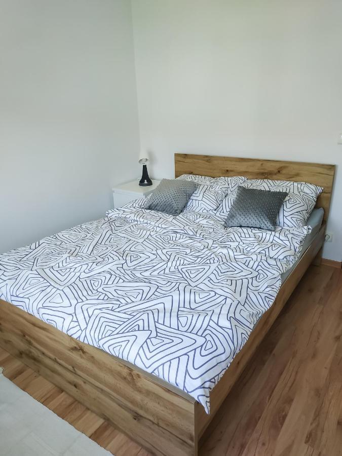 Uroczy Apartament Pod Skarpa วาโดวิเซ ภายนอก รูปภาพ