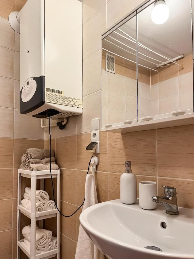 Uroczy Apartament Pod Skarpa วาโดวิเซ ภายนอก รูปภาพ