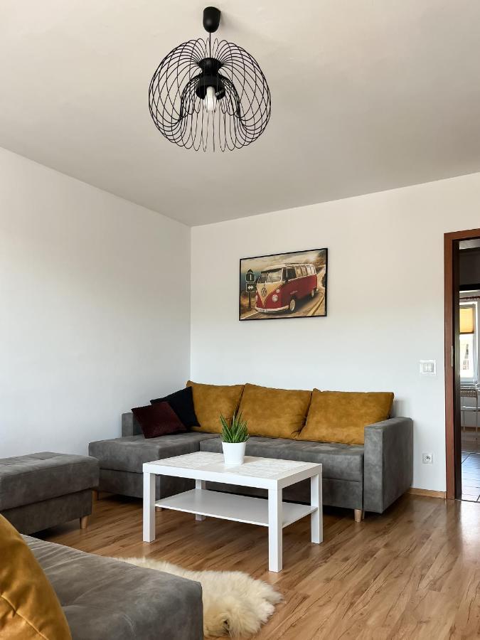 Uroczy Apartament Pod Skarpa วาโดวิเซ ภายนอก รูปภาพ